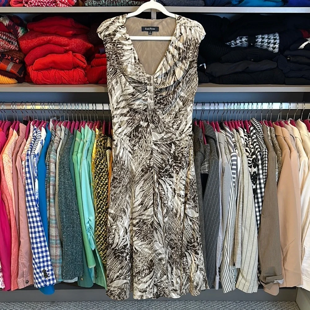 Evan Picone ivory/tan/brown print front ruched side zipper lined midi dress 6